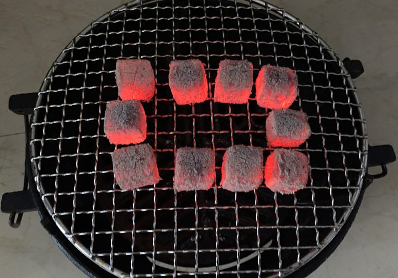 Than sạch Hachiko làm từ gáo dừa tự nhiên chất lượng cao